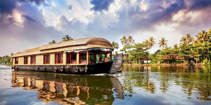 What to Do & Where to Visit in Alleppey (Alappuzha), God’s Own State Kerala